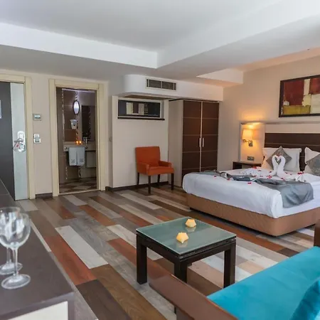 Comfort Boutique מלון 3*