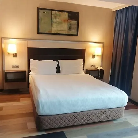 Comfort Boutique Hotel 3*