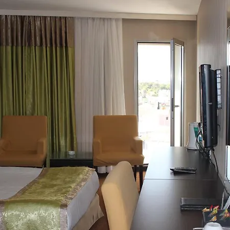 Comfort Boutique Hotel 3*