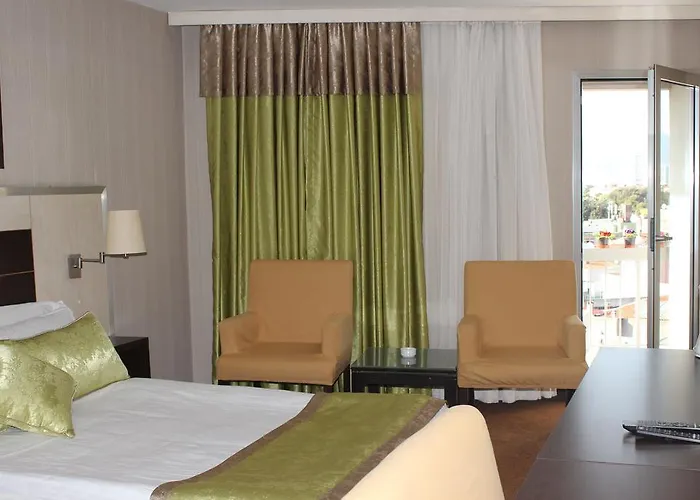 Comfort Boutique 3* איזמיר