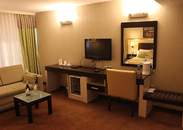 מלון Comfort Boutique 3*